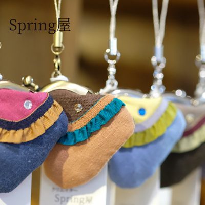 Spring屋さんの【ミニがまストラップ】