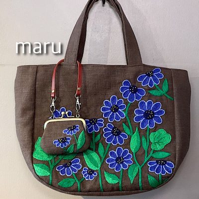 maruさんの【マチ付手刺繍のバッグ】